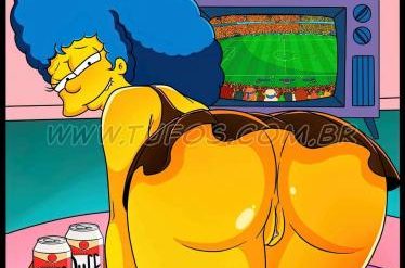 Adult Comics -  They came to watch football but got more than expected from slutty Marge bbhentai.net
